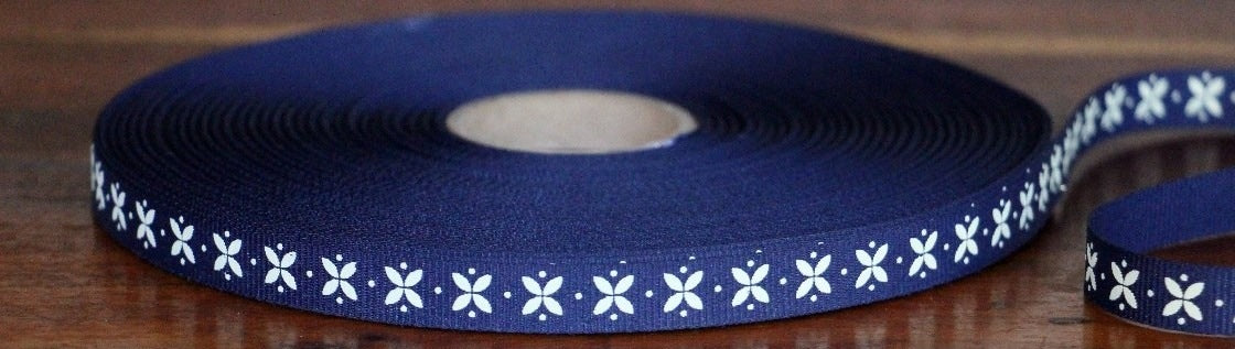 Flower Pattern - Light Cream On Navy