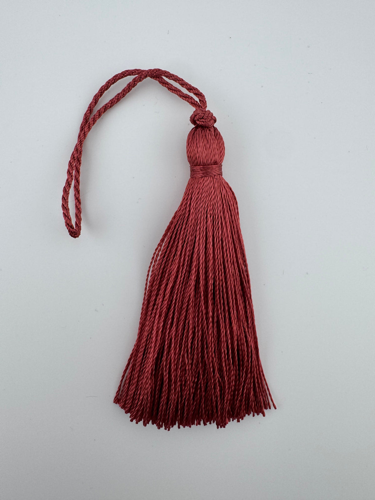 Tassel - red wine