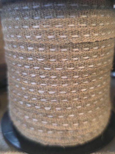 Linen With White Single Saddle Stitch