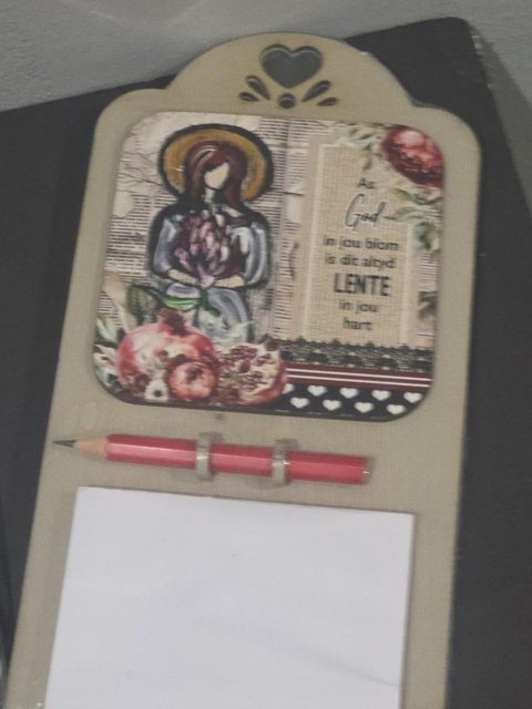 Fridge magnet board